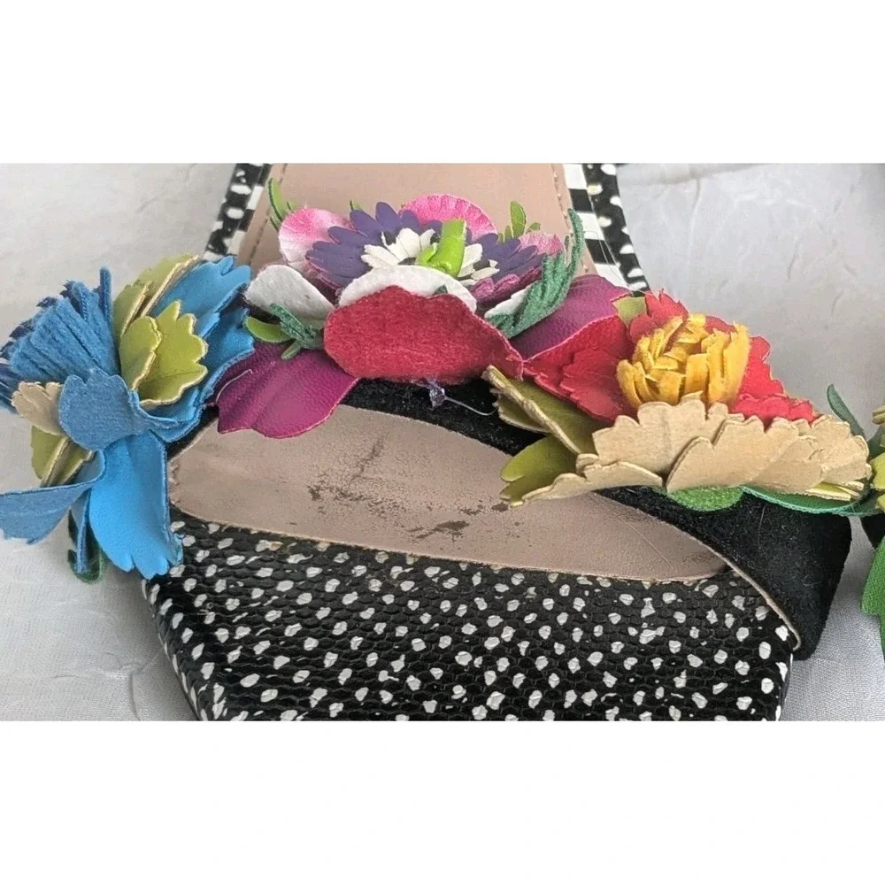 Betsey Johnson Lore Sandals Flowers Block Heels Floral Shoes Stripes Black Sz 8 - Picture 8 of 14